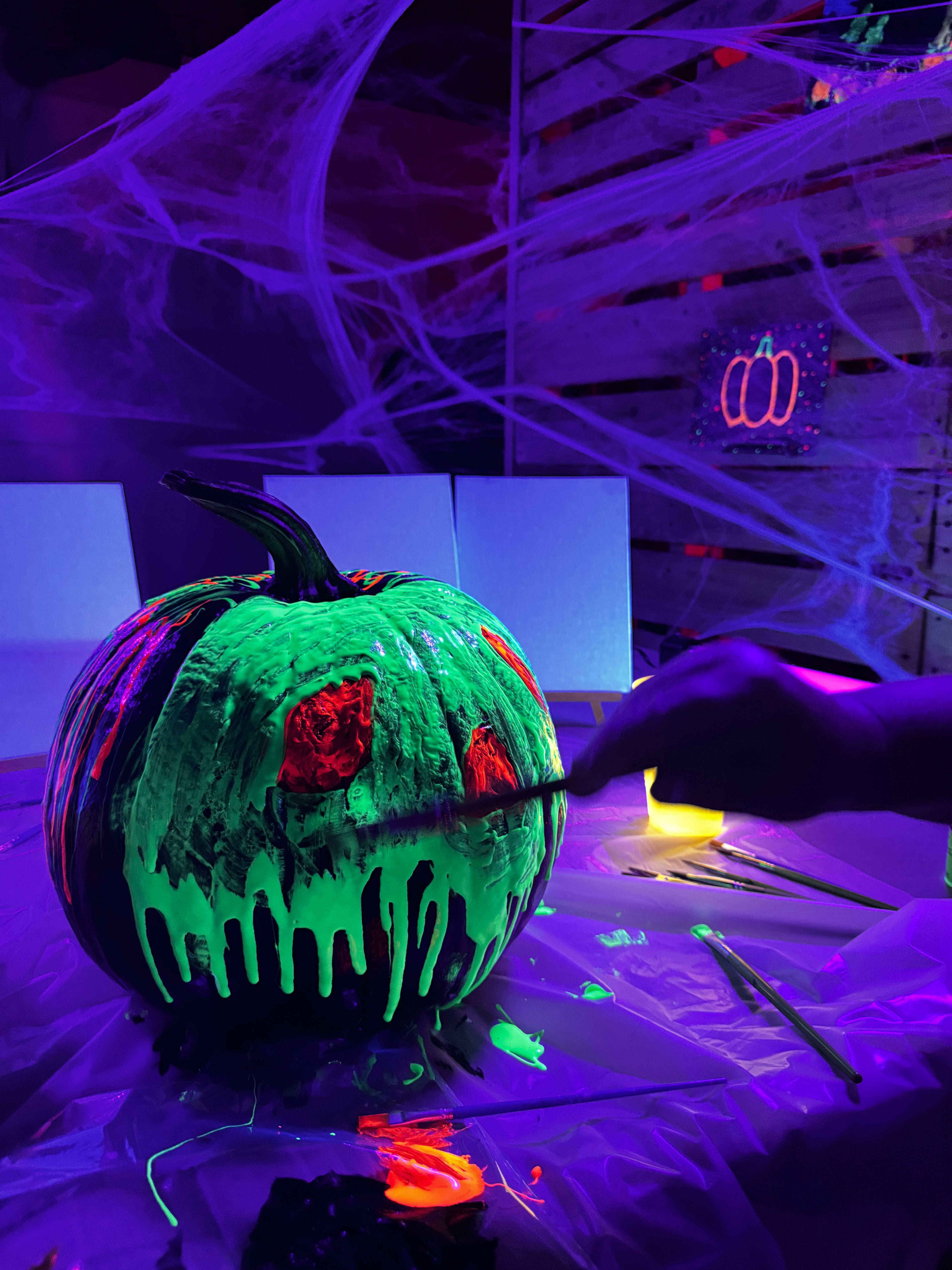 NEON PUMPKIN PAINT EVENT