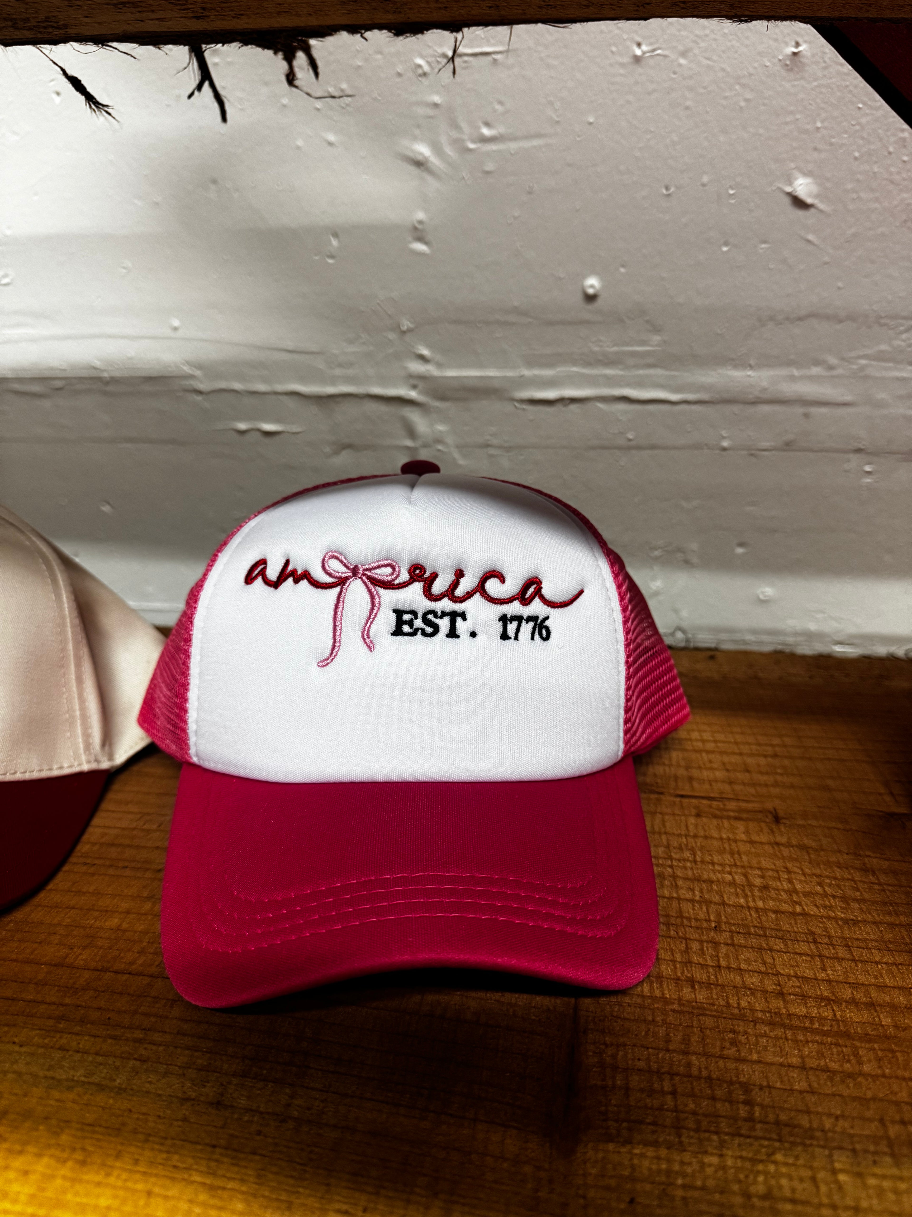 PINK AND WHITE AMERICA PUFF HAT